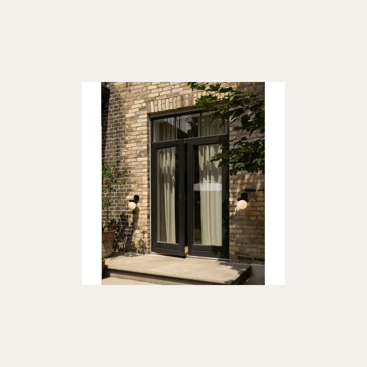 Liila Wall Outdoor