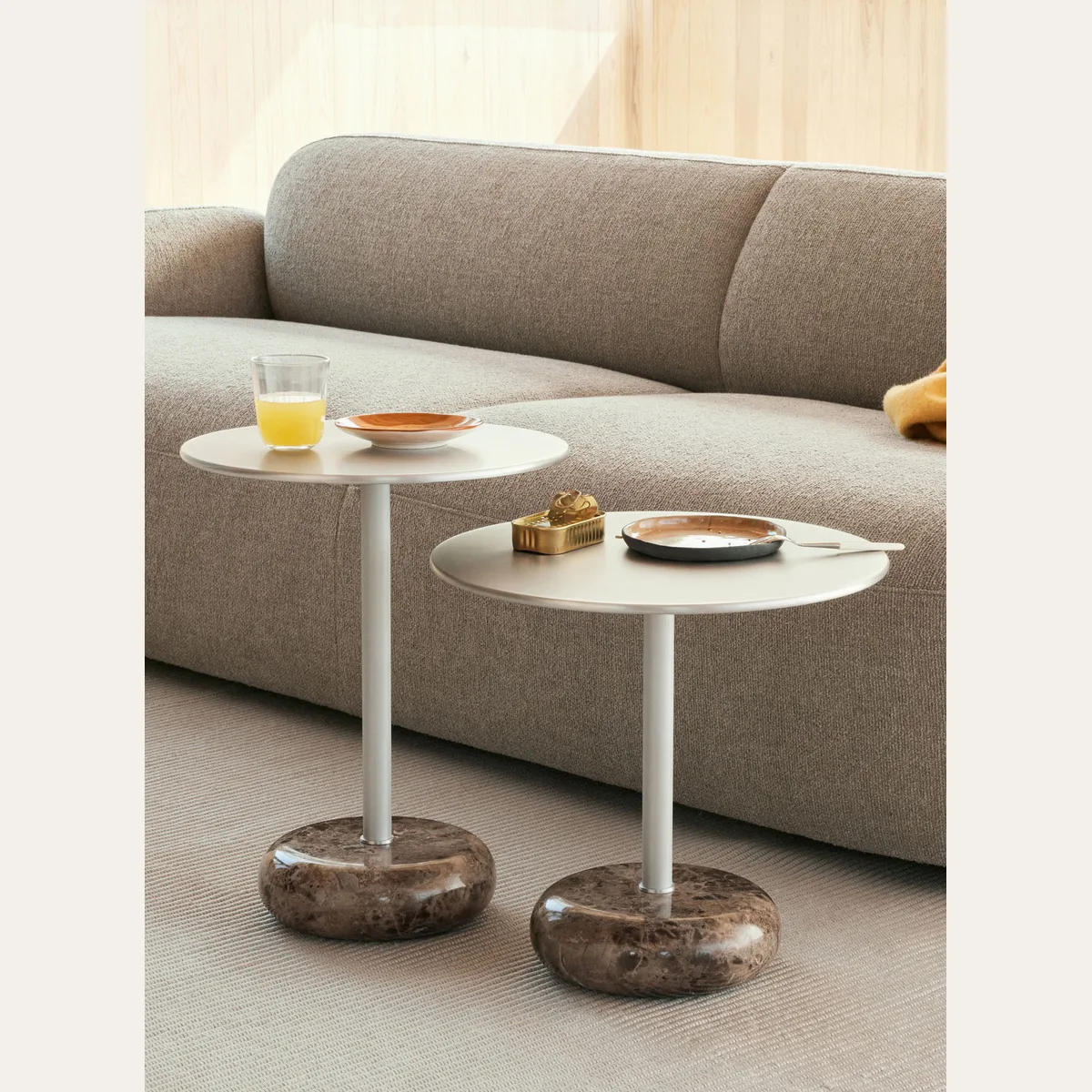 Тon side table