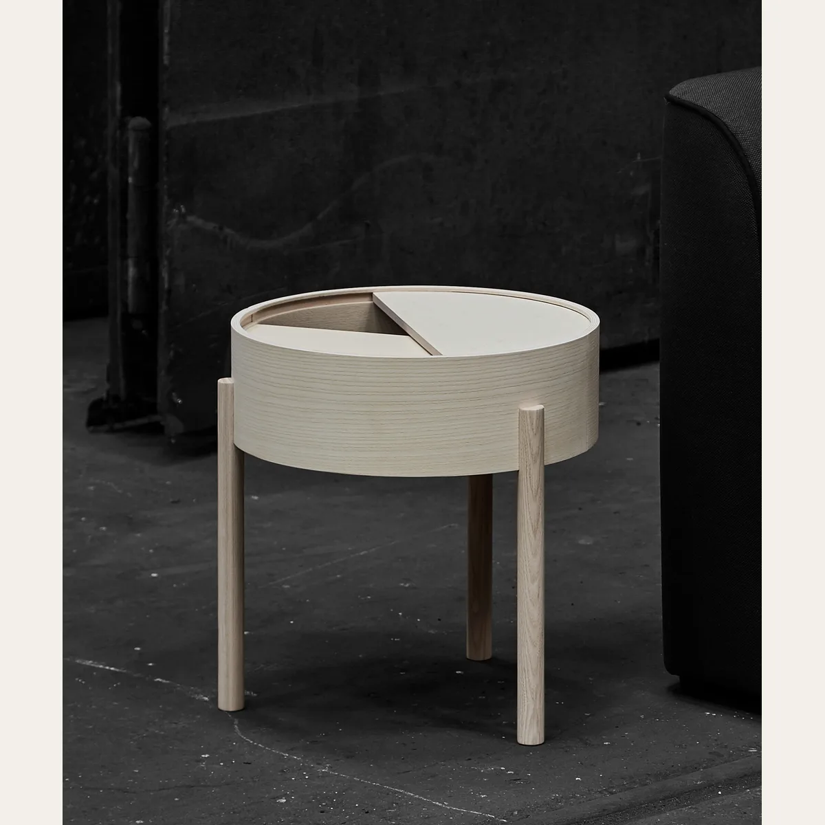 Arc coffee table 42 см white ash