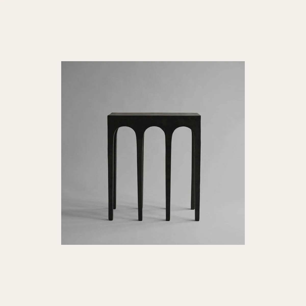 Консоль 101 Copenhagen Bow Console