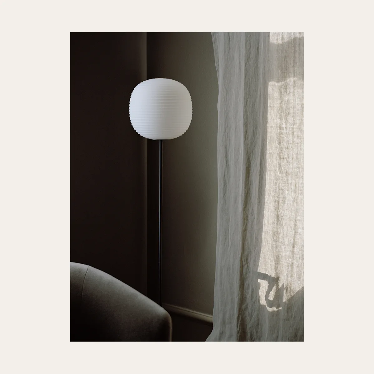 Напольный светильник New Works Lantern Floor Lamp