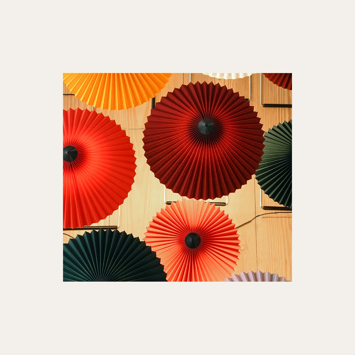 Matin table Oxide red