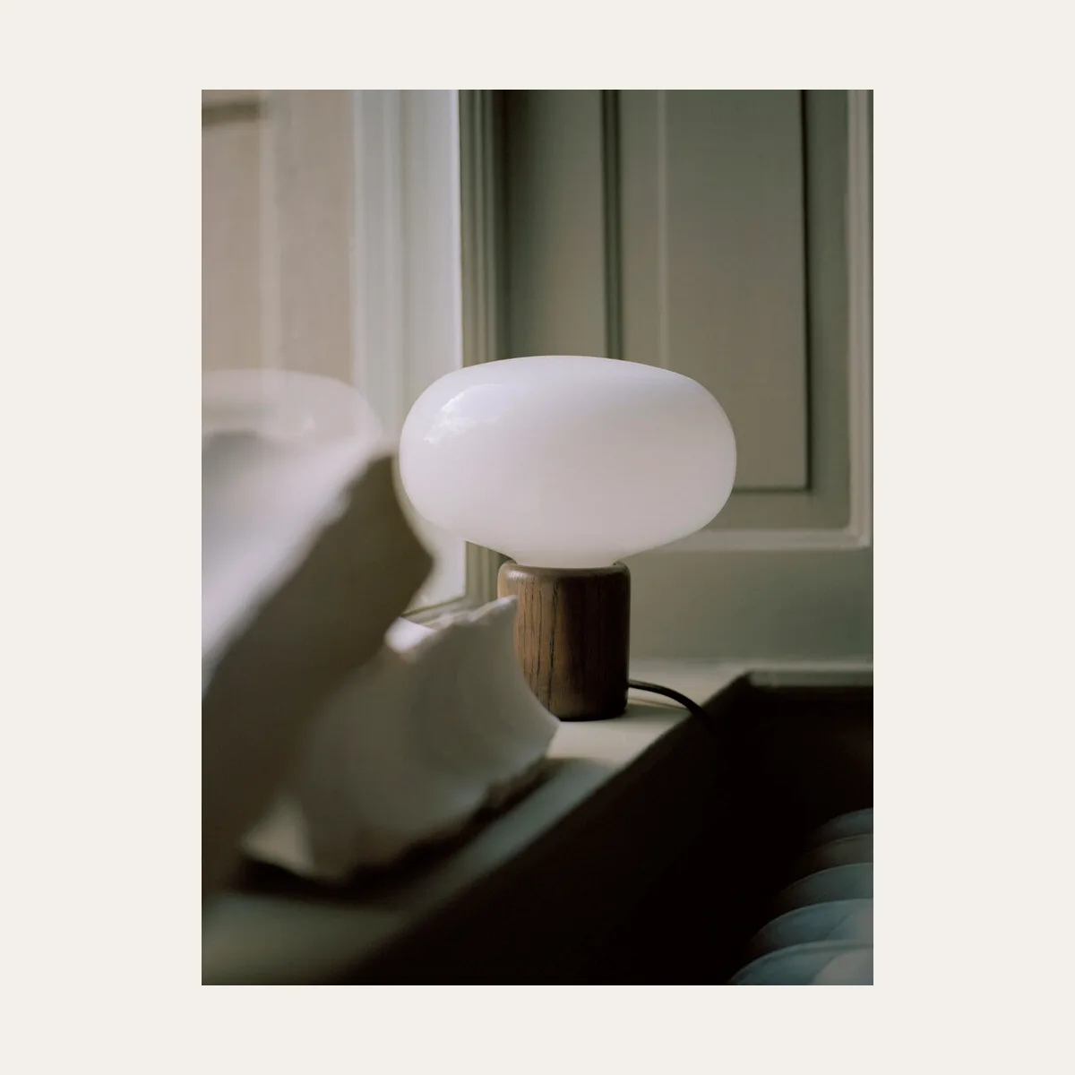 Настольный светильник New Works Karl-Johan Table Lamp