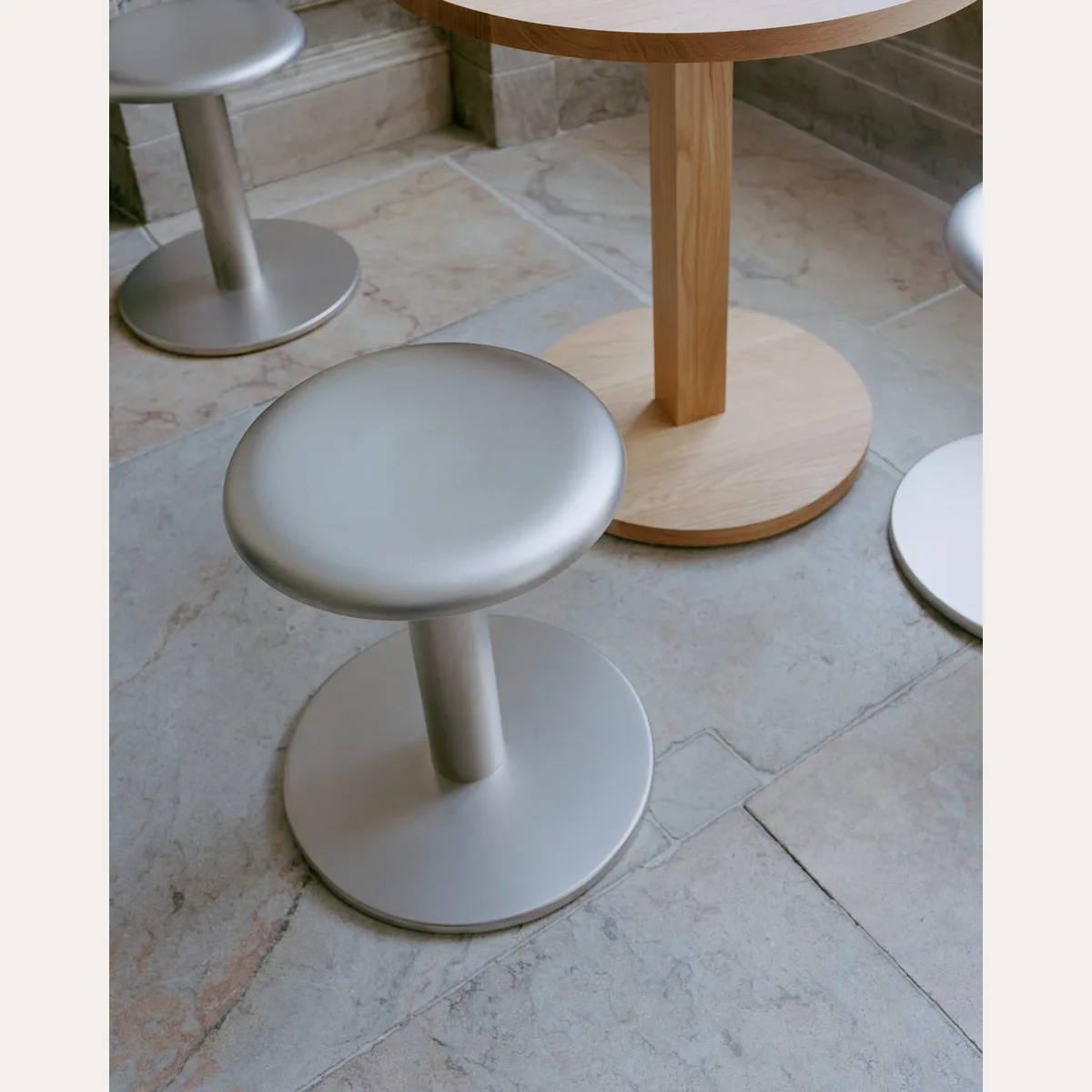 Coupe Stool