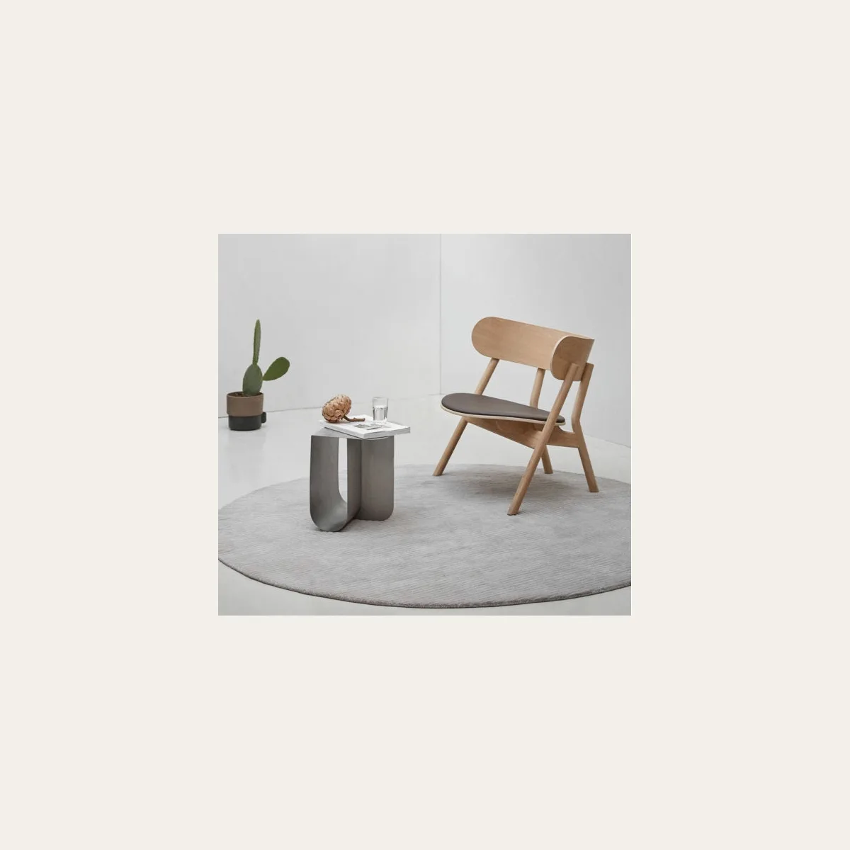 Журнальный столик Northern Mass side table