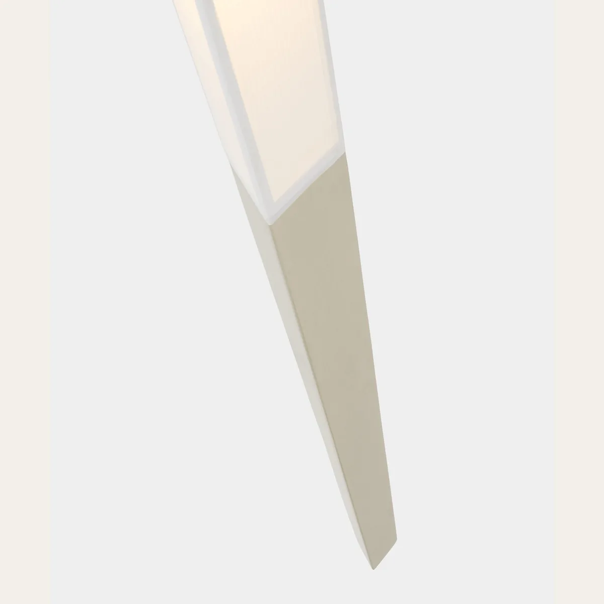 Igor Vertical Pendant