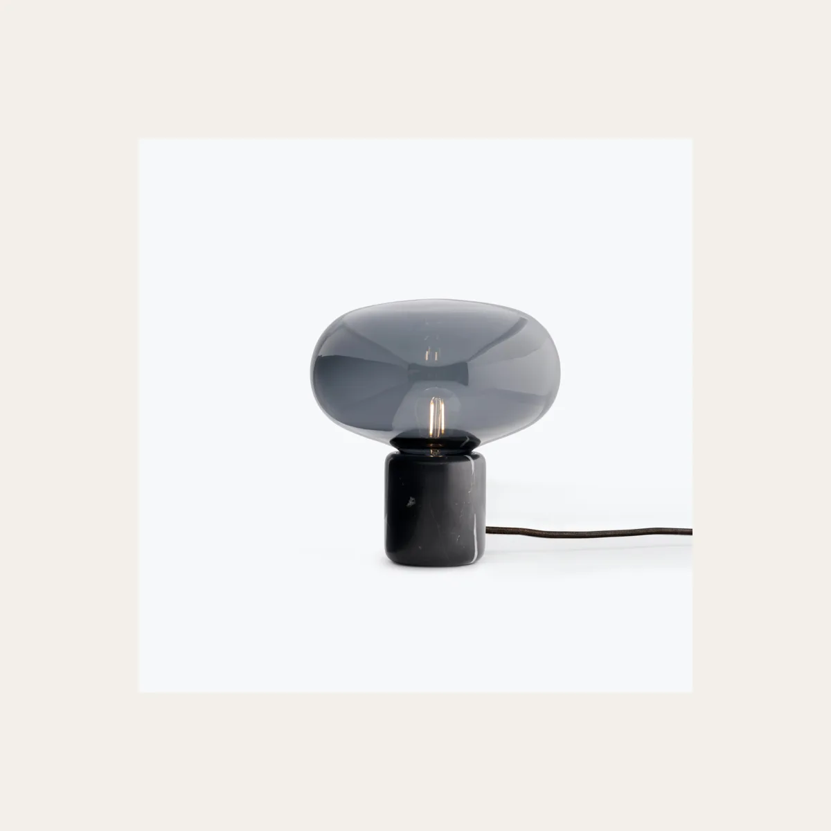 Настольный светильник New Works Karl-Johan Table Lamp