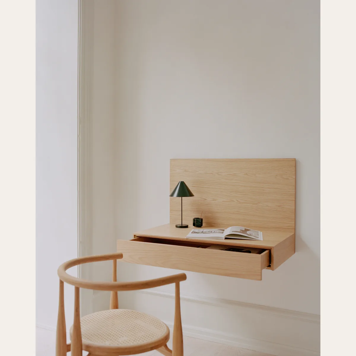 Tana Wall Mounted Desk