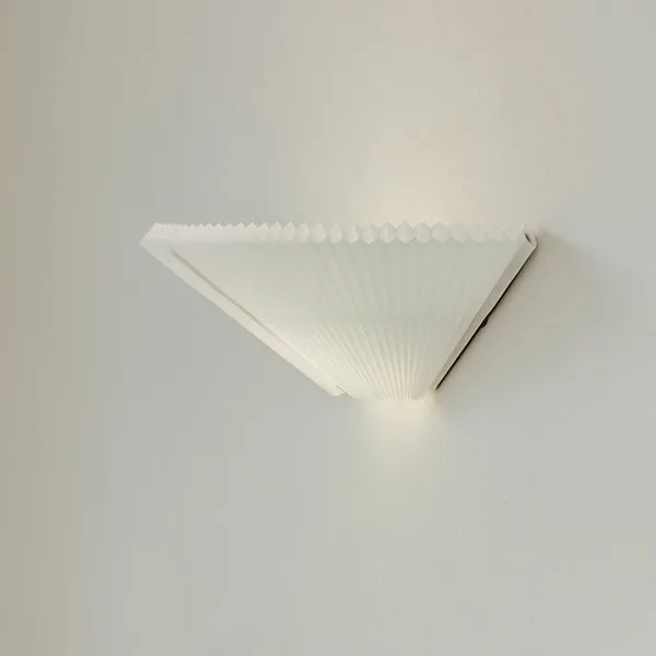 Nebra Wall Lamp