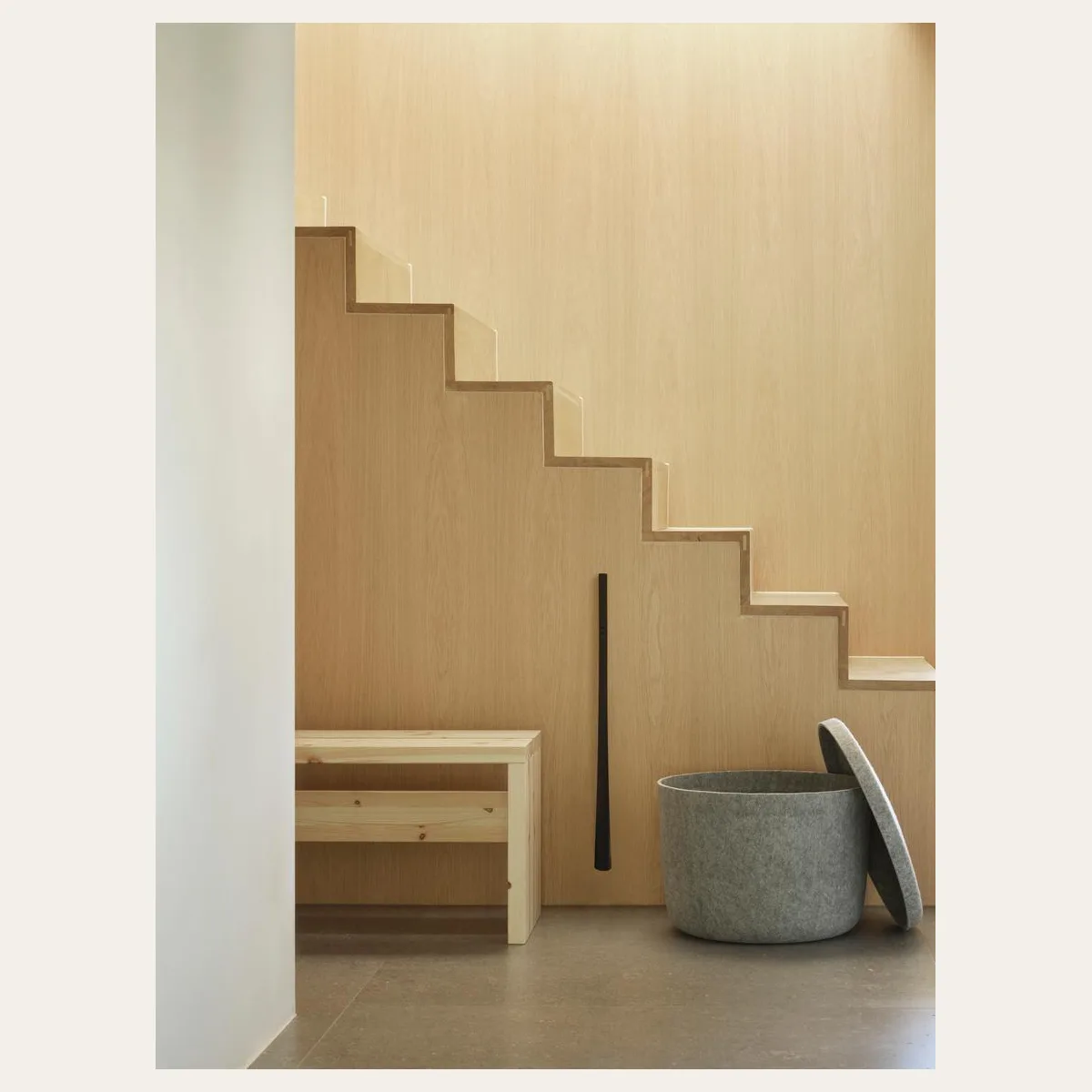 Hide Storage Pouf