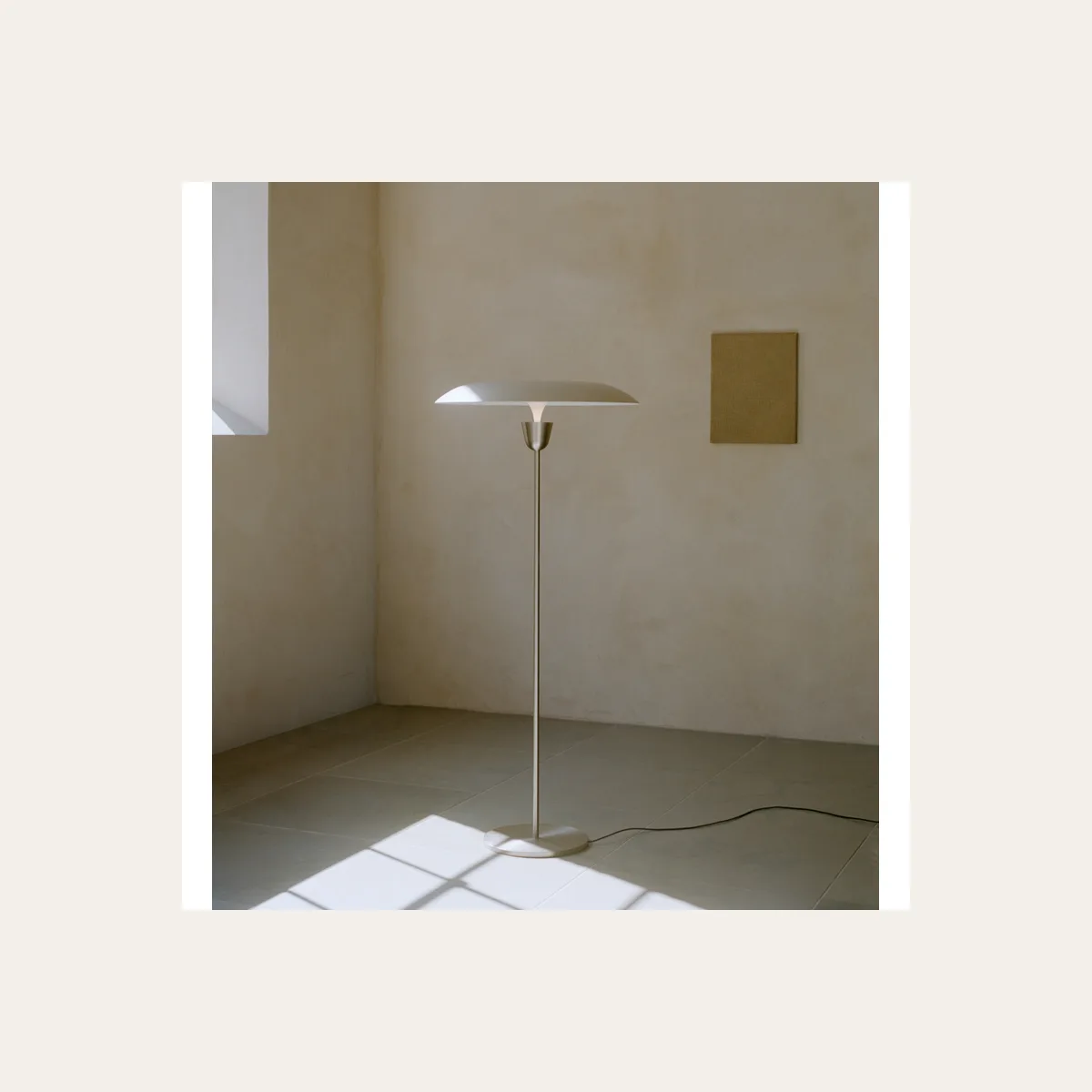 Kantarell Floor Lamp