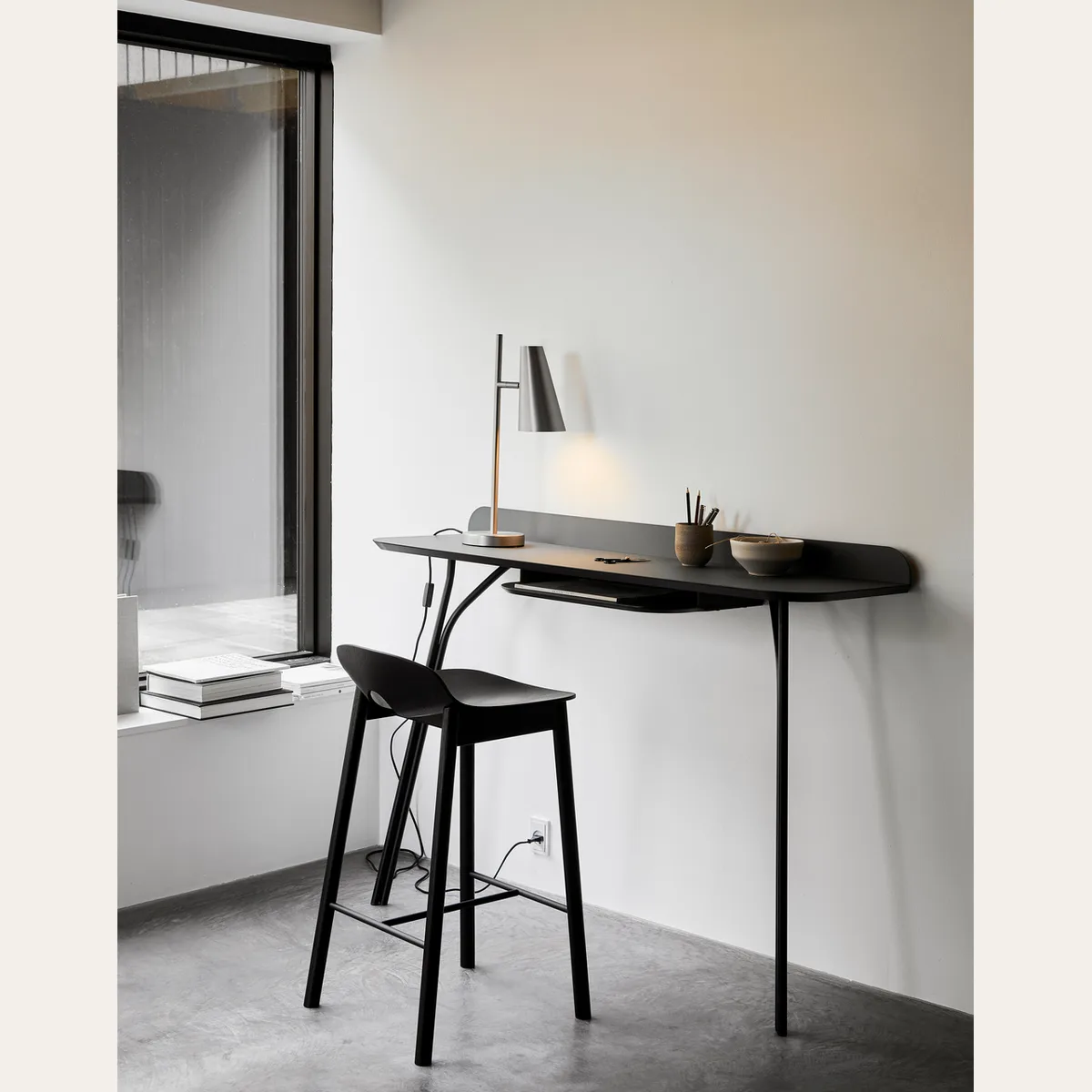 Cono table lamp
