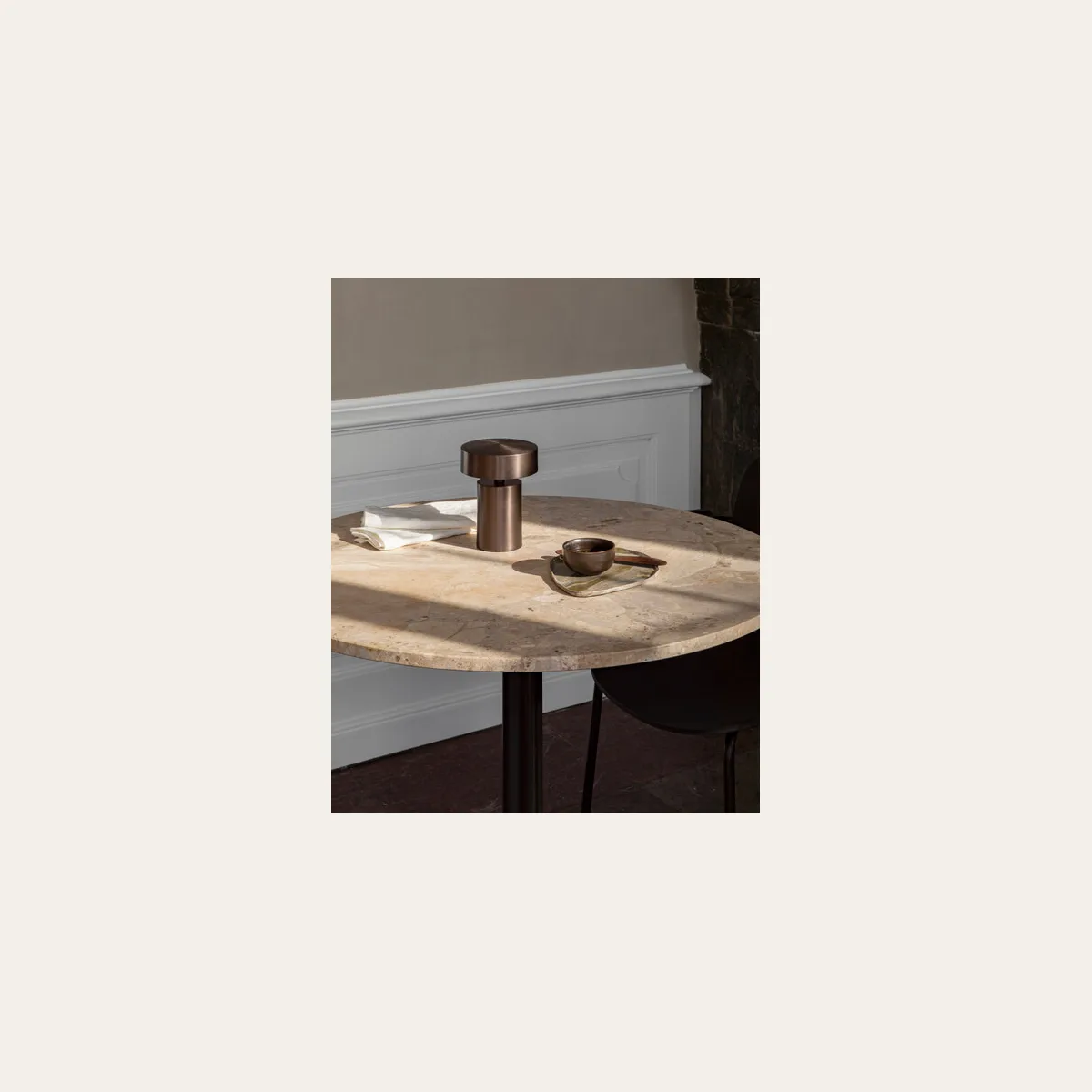 Настольный светильник MENU Column Table Lamp