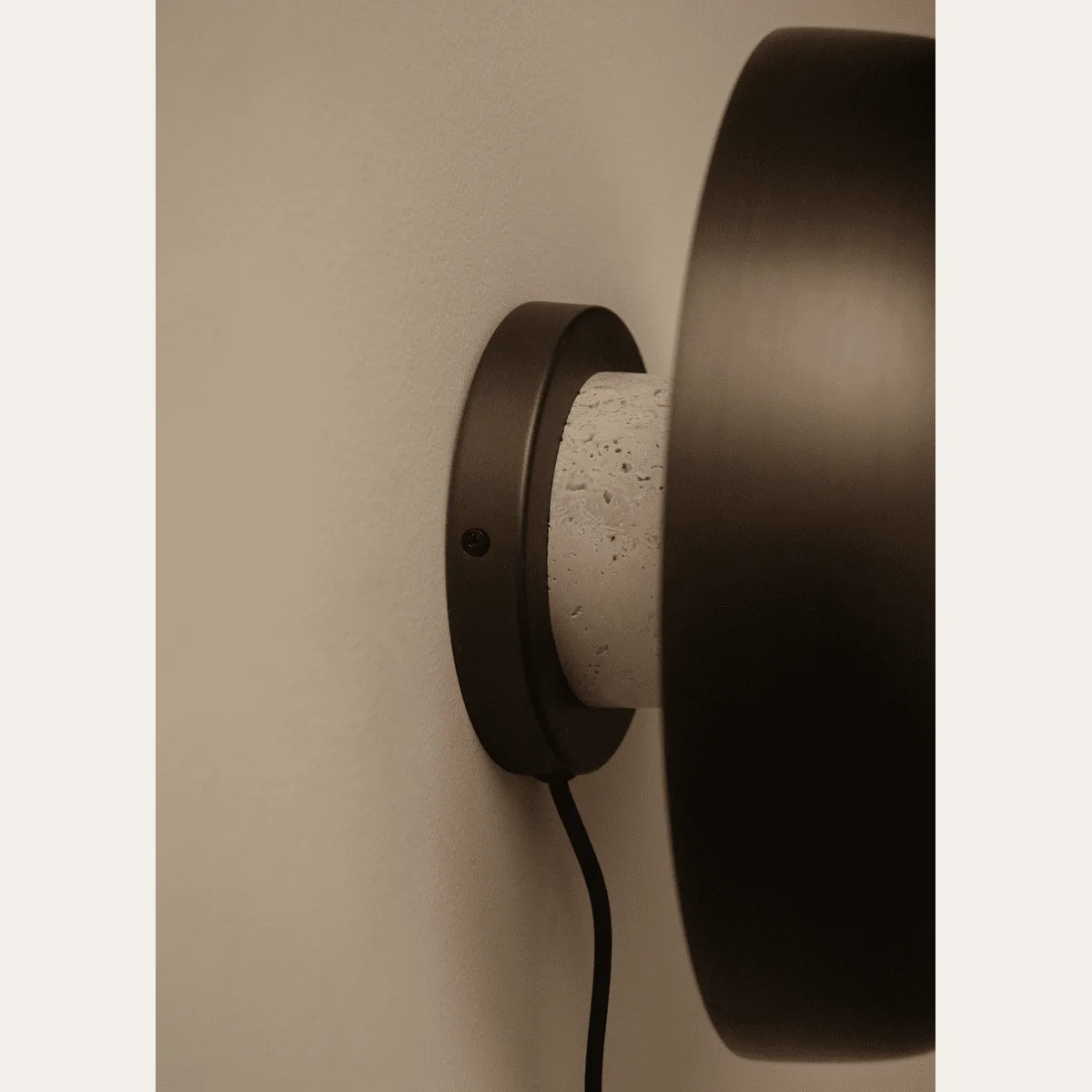 Reverse Wall Lamp