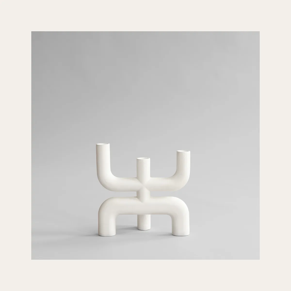 Подсвечник 101 COPENHAGEN Cobra Candle Holder Bone White
