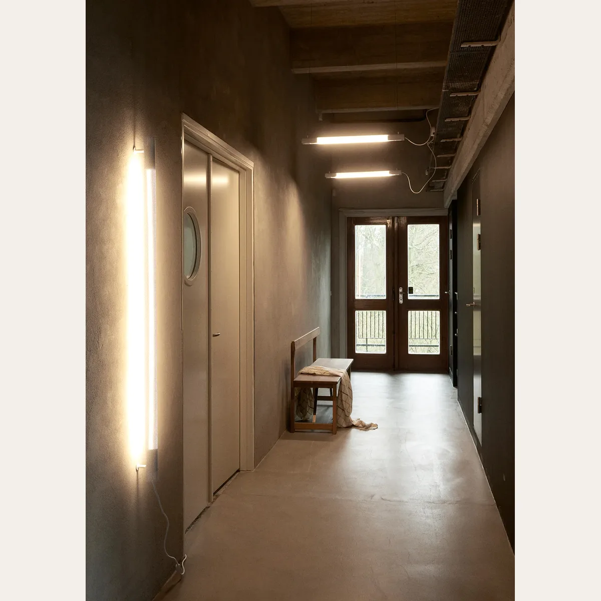 Radent Wall Lamp 135 см