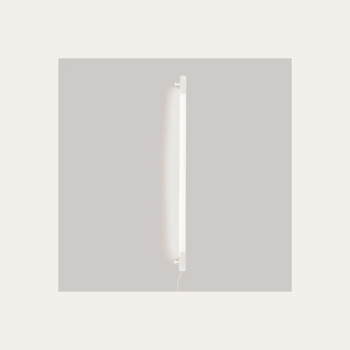 Radent Wall Lamp 135 см