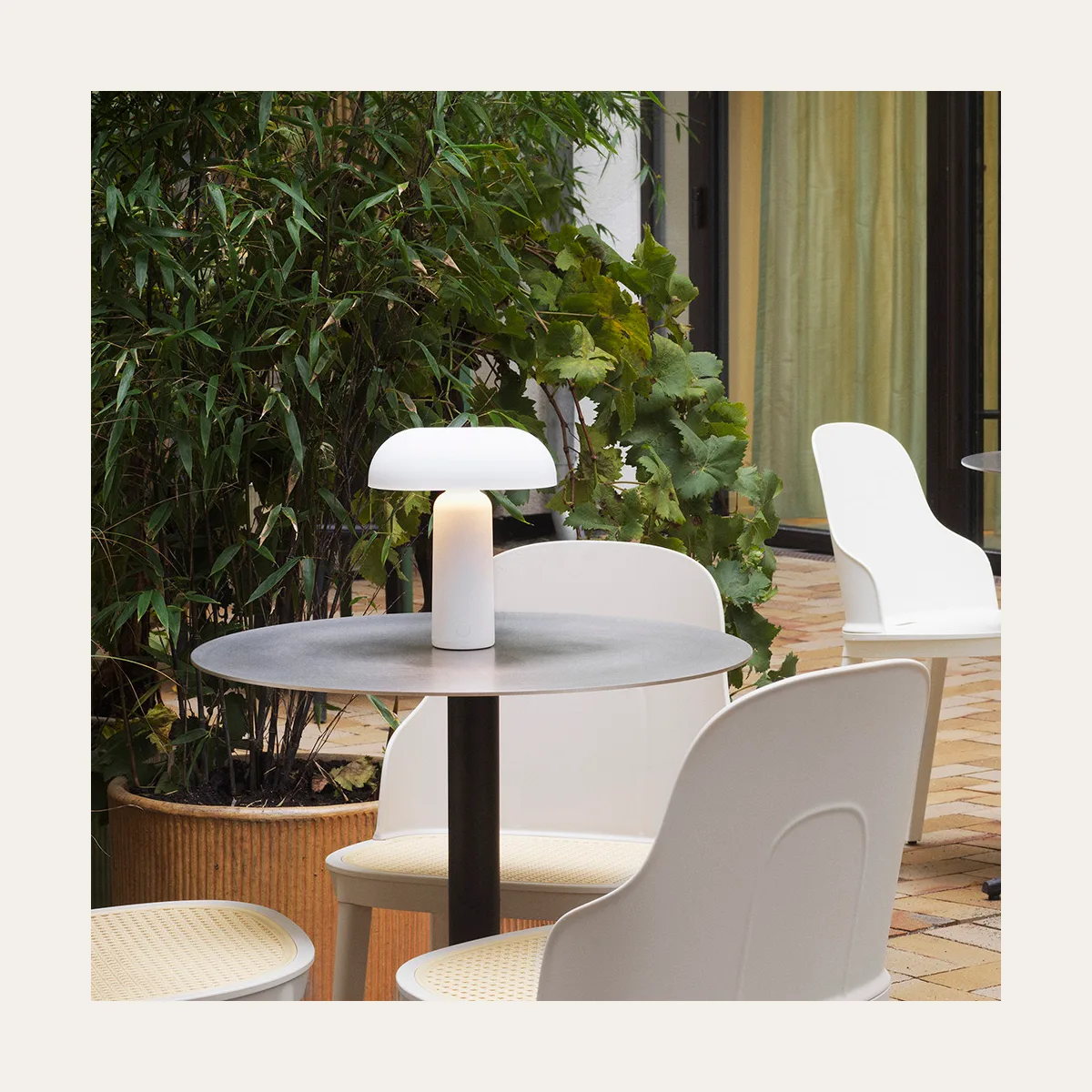 Настольный светильник Normann Copenhagen Porta