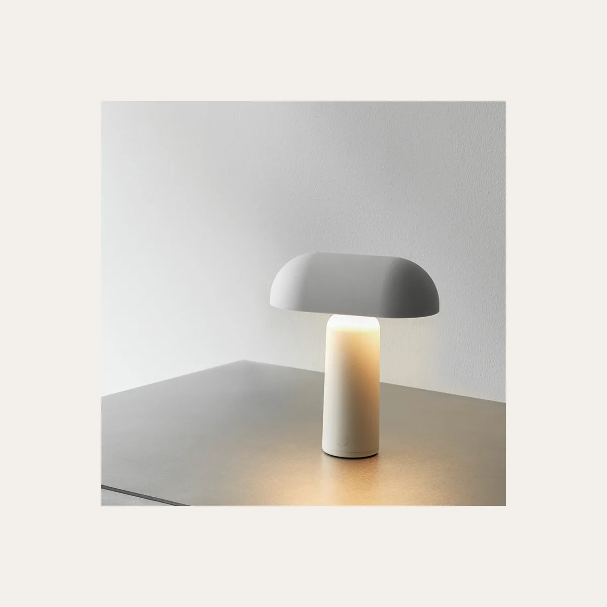 Настольный светильник Normann Copenhagen Porta