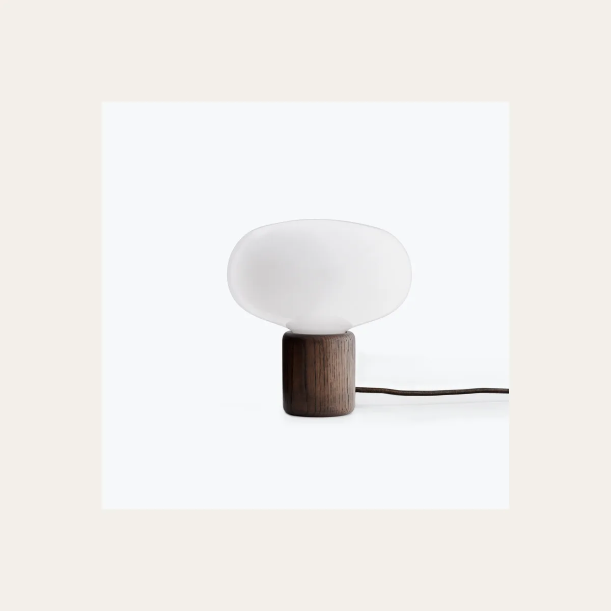 Настольный светильник New Works Karl-Johan Table Lamp