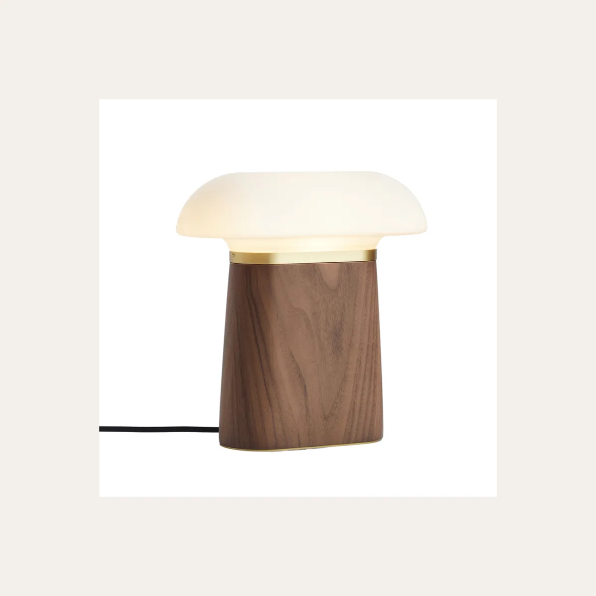 Nova table lamp