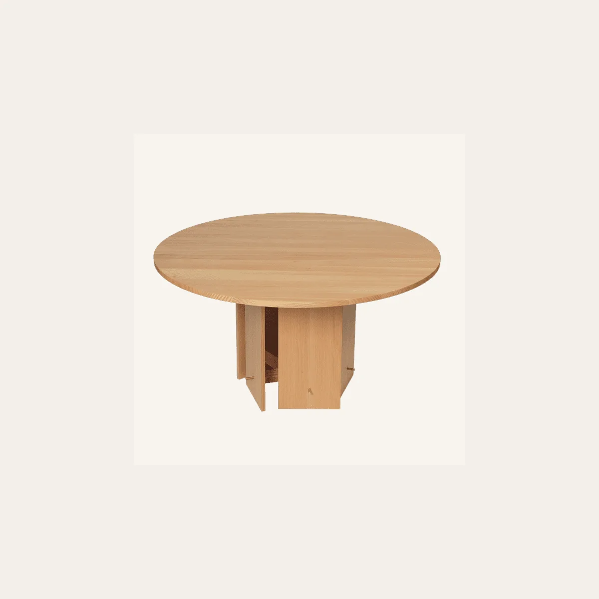 Aukko Dining Table