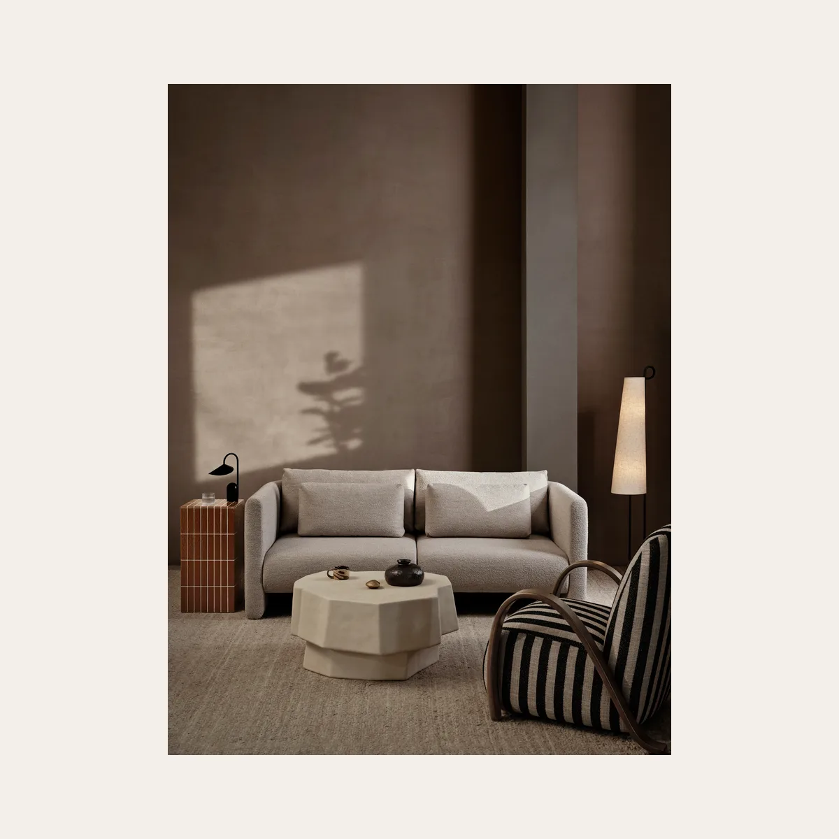 Ancora Floor Lamp