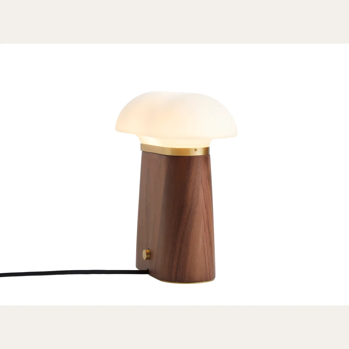 Nova table lamp
