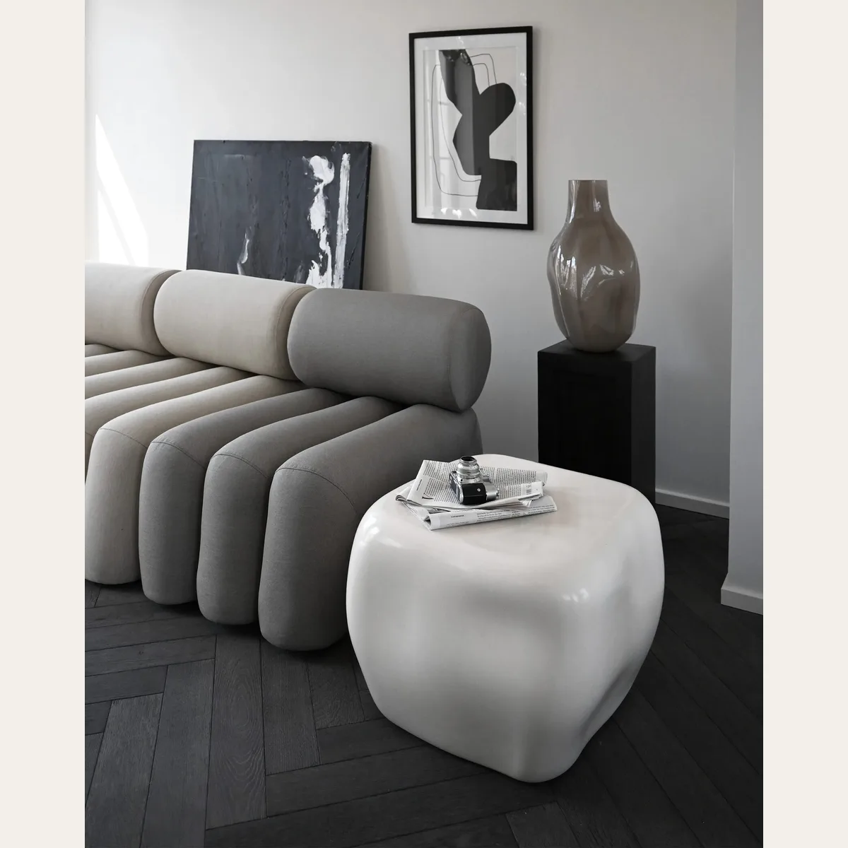 Ishi Coffee Tables, Medio