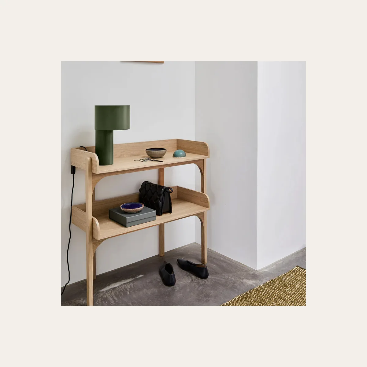 Tangent table lamp