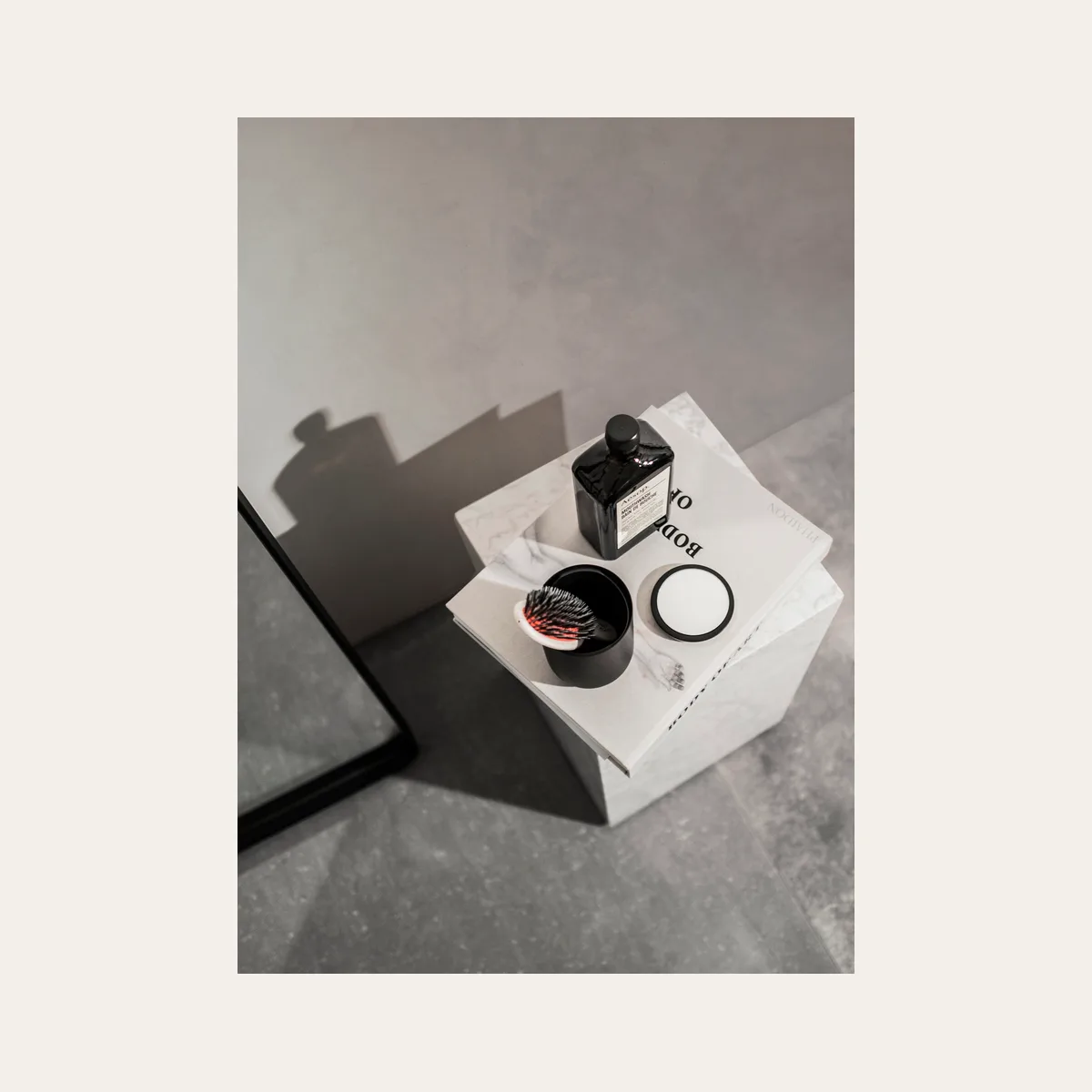 MENU Plinth