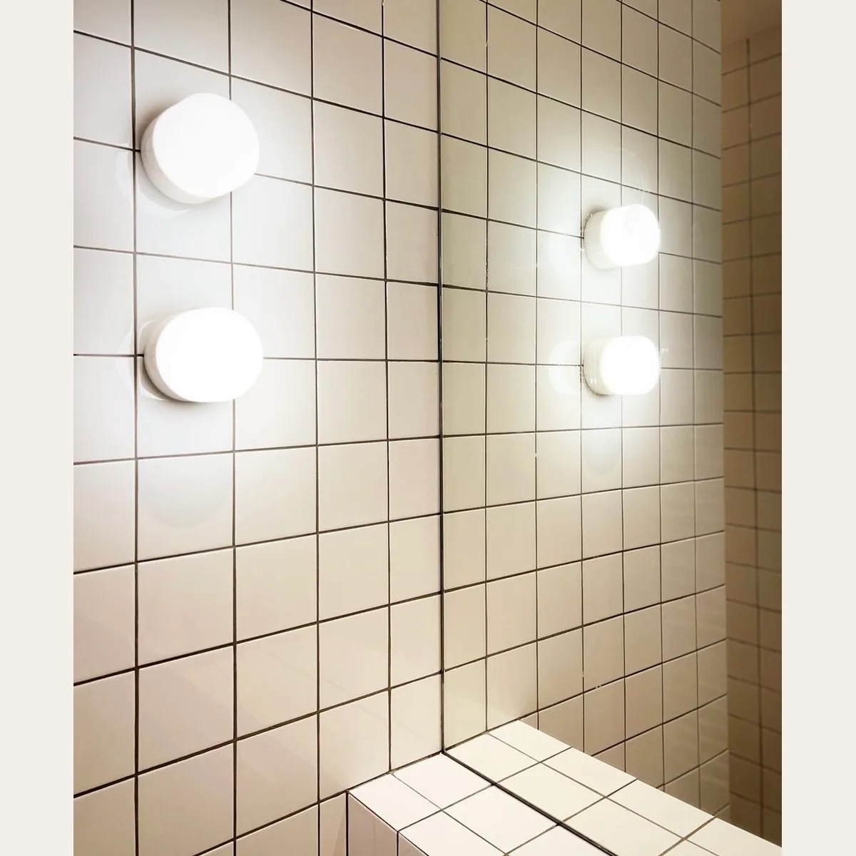 Wall light 17