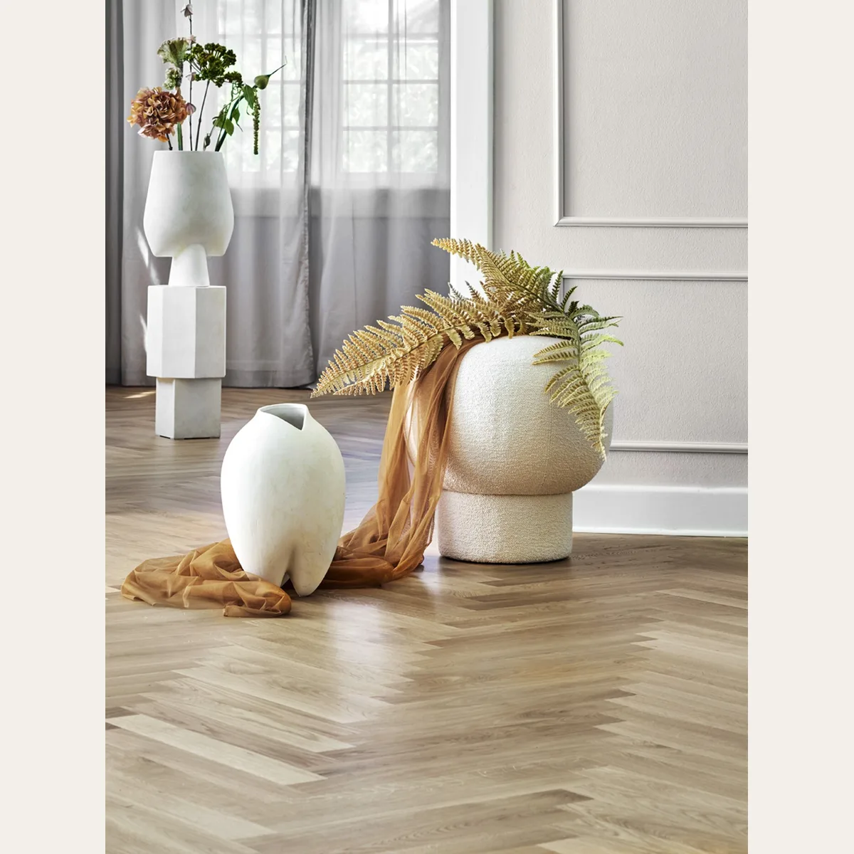 Sumo Vase, Slim Bone White