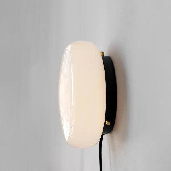 Opa Wall Lamp