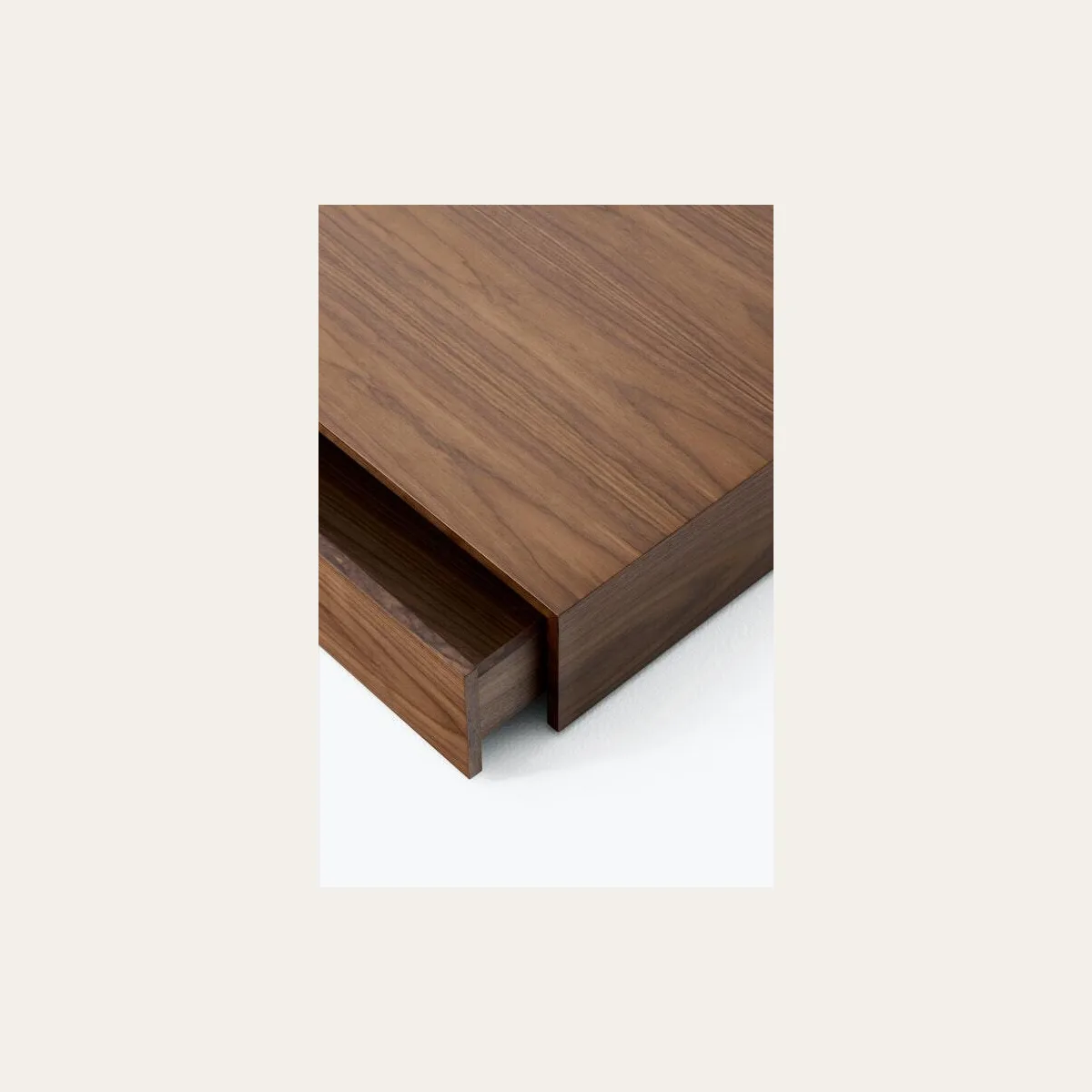 Mass Coffee Table High w. Drawer
