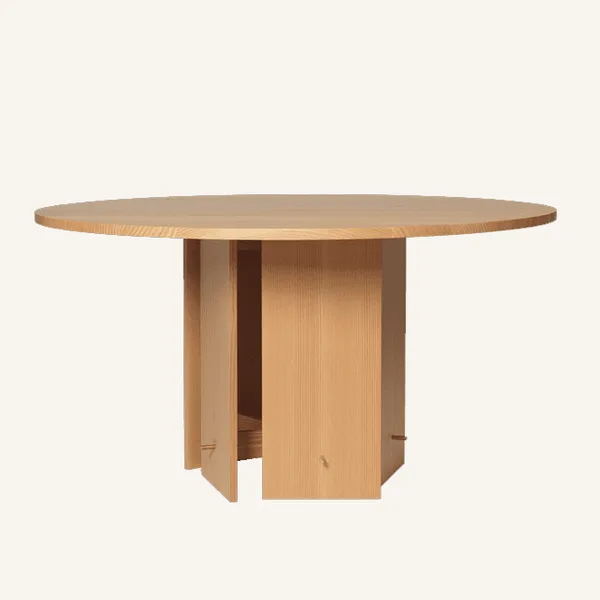 Aukko Dining Table