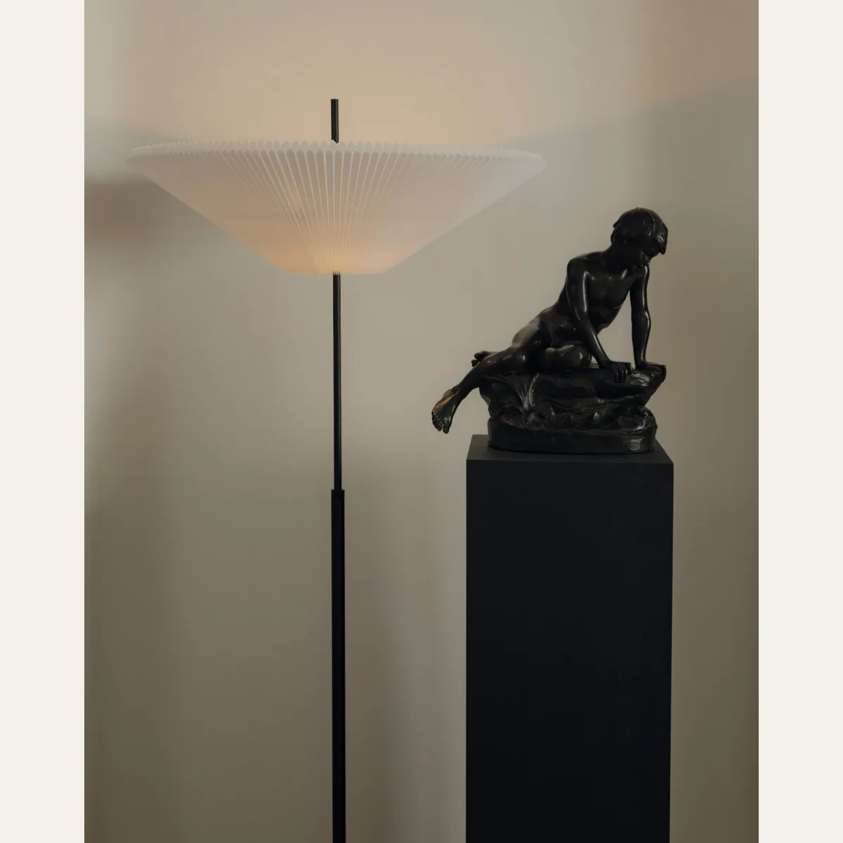 Nebra Floor Lamp