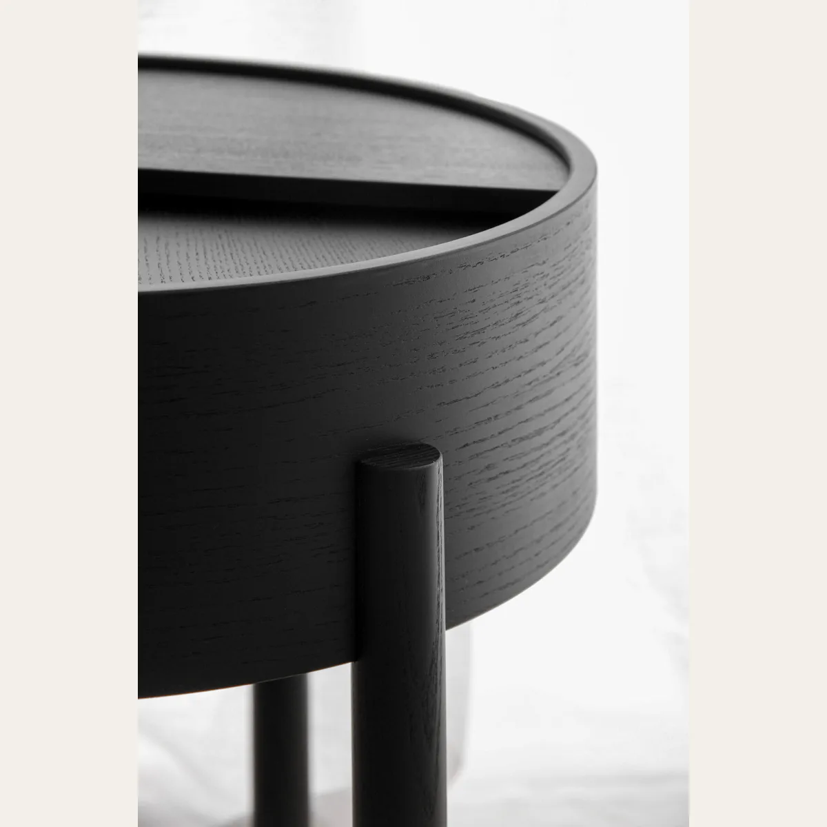 Arc coffee table 42 см black