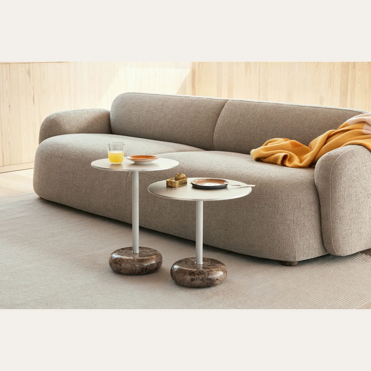 Тon side table