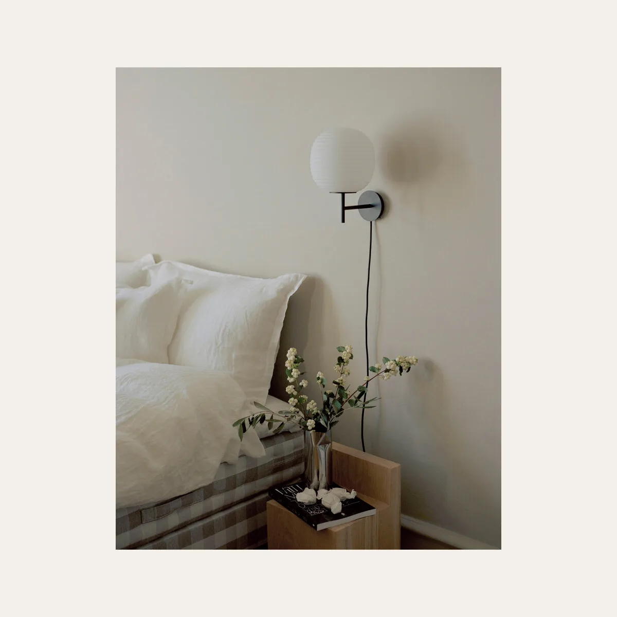 Настенный светильник New Works Lantern