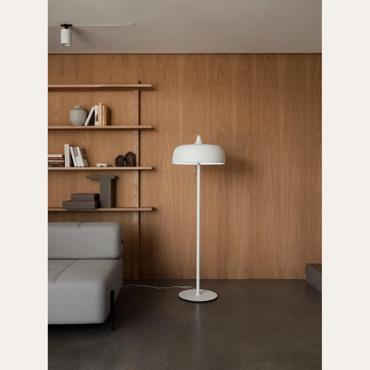 Acorn floor lamp