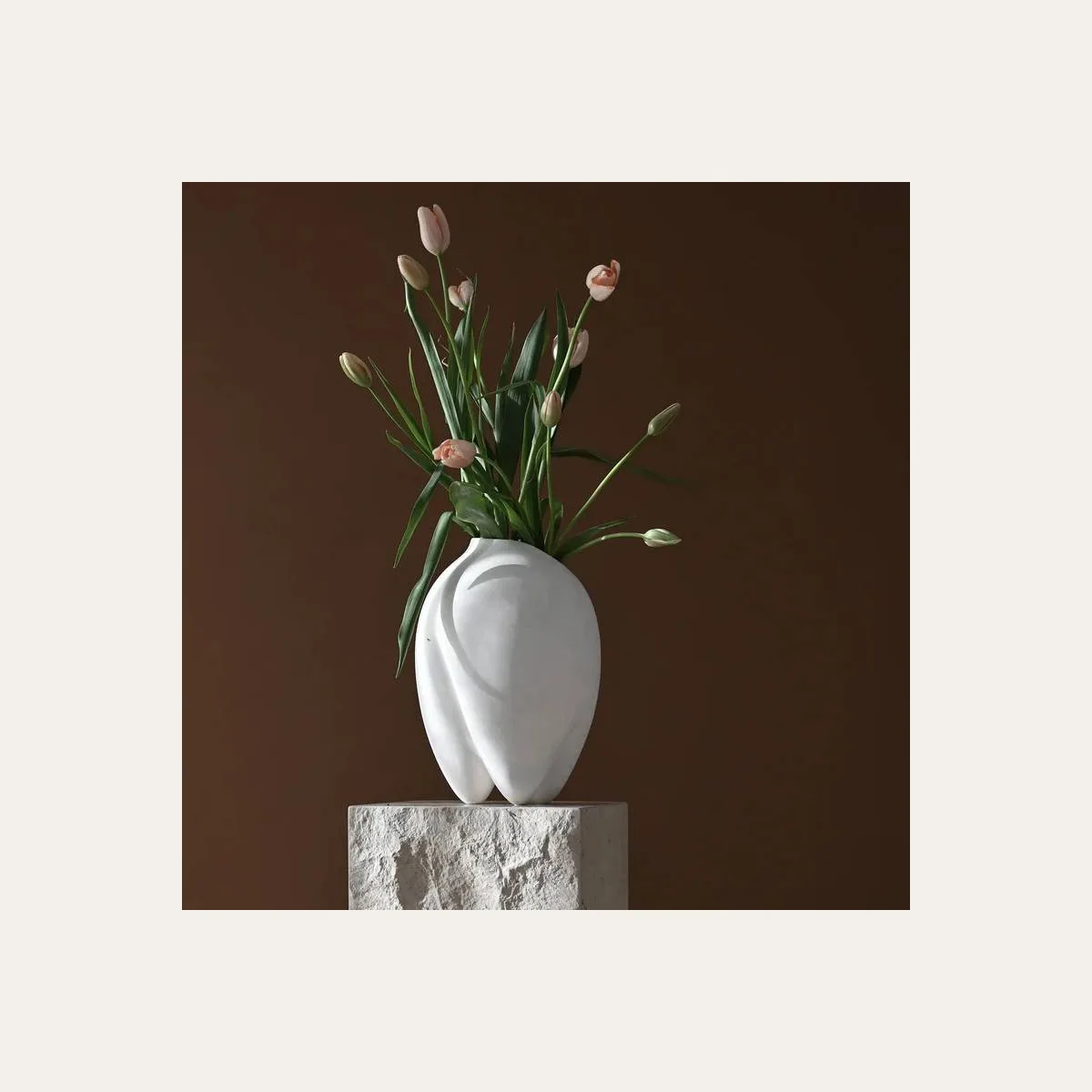 Sumo Vase, Slim Bone White