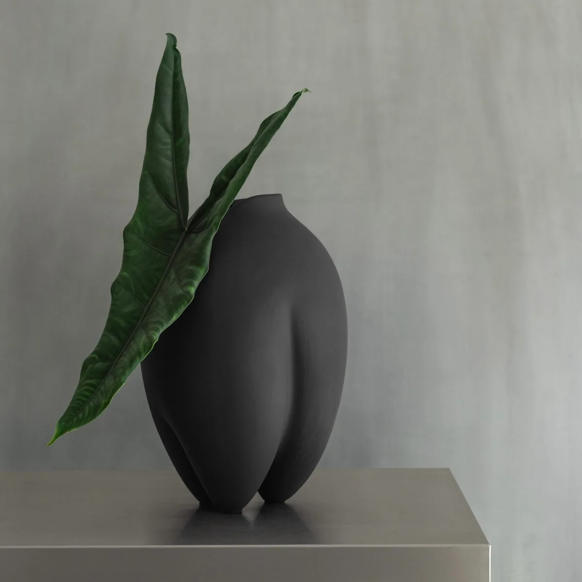 Sumo Vase, Slim Сoffee