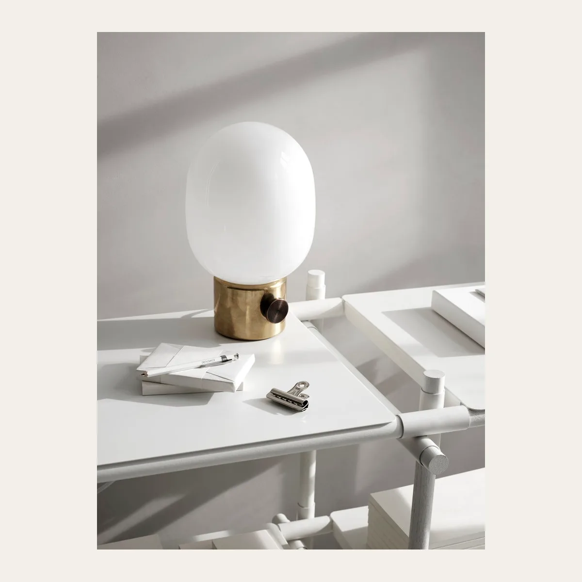 Настольный светильник Audo(Menu) JWDA Table Lamp