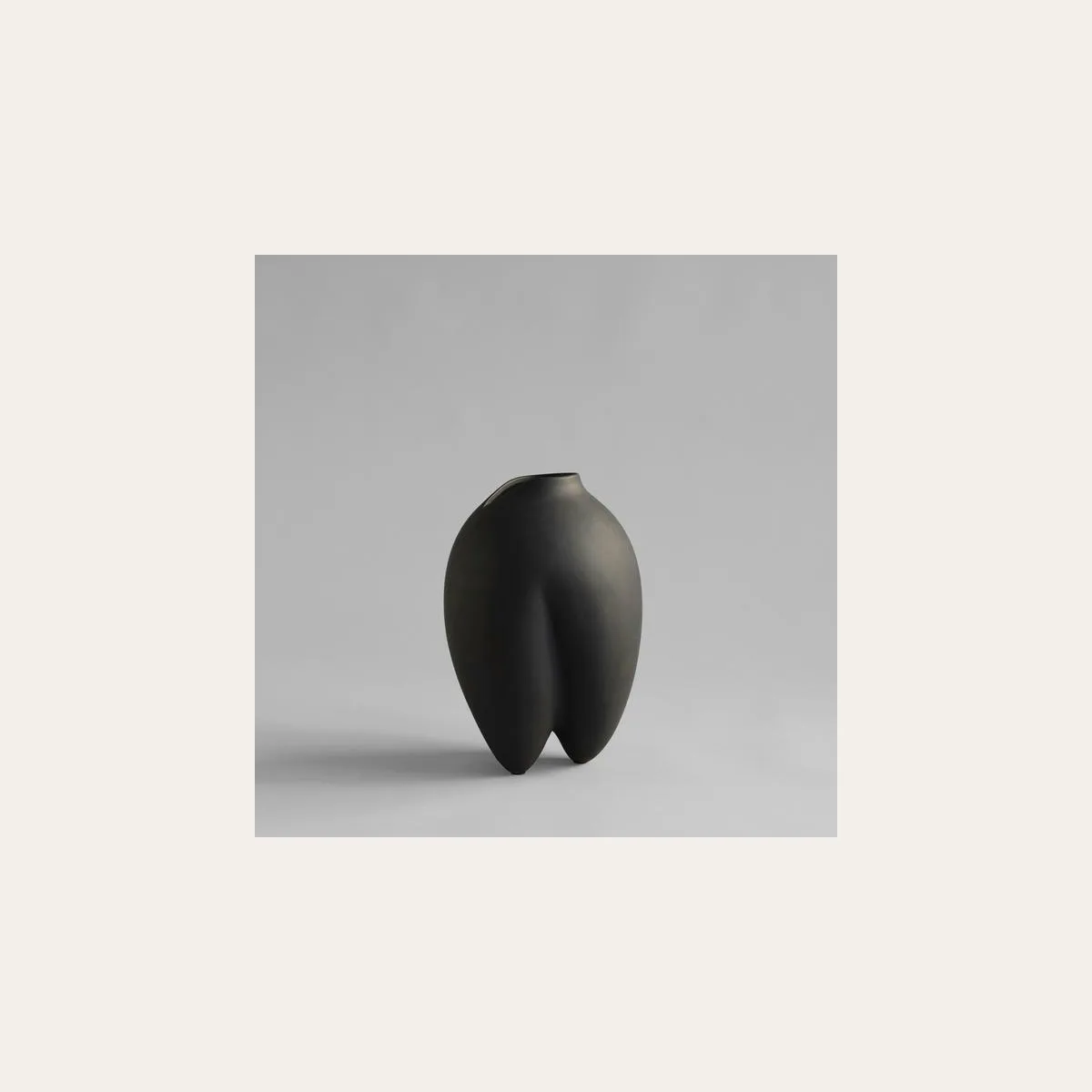 Ваза 101 Copenhagen Sumo Vase, Slim черная
