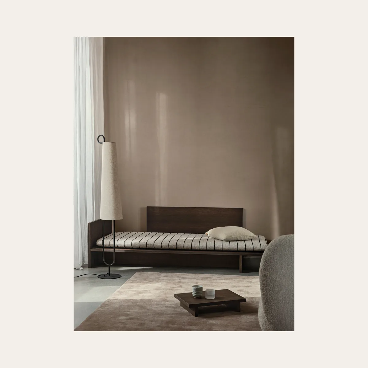 Ancora Floor Lamp