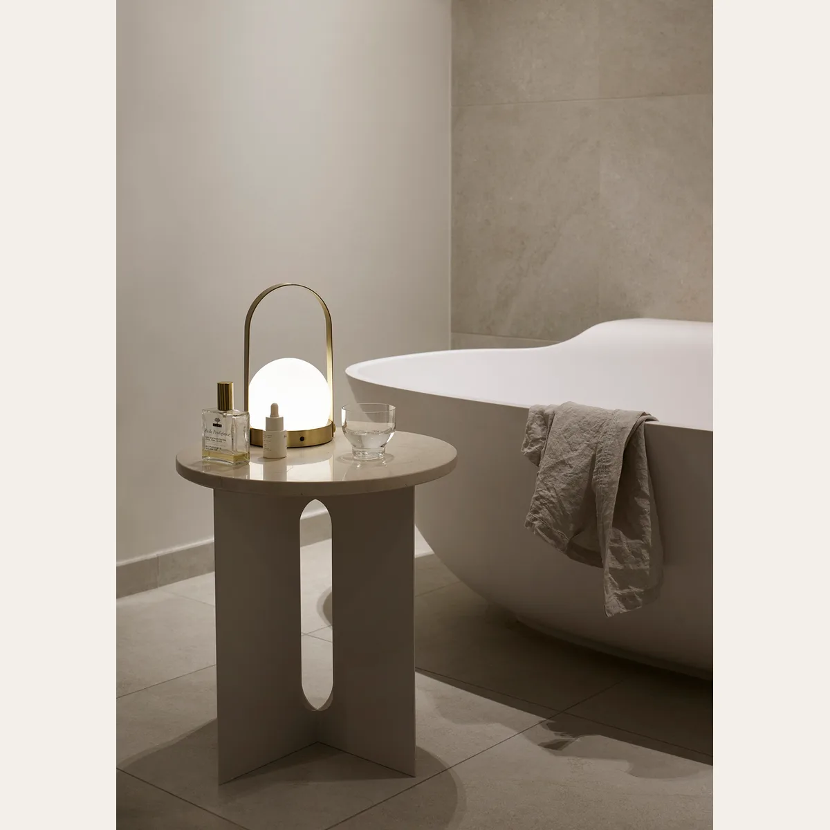 Настольный светильник Audo (Menu) Carrie Table Lamp
