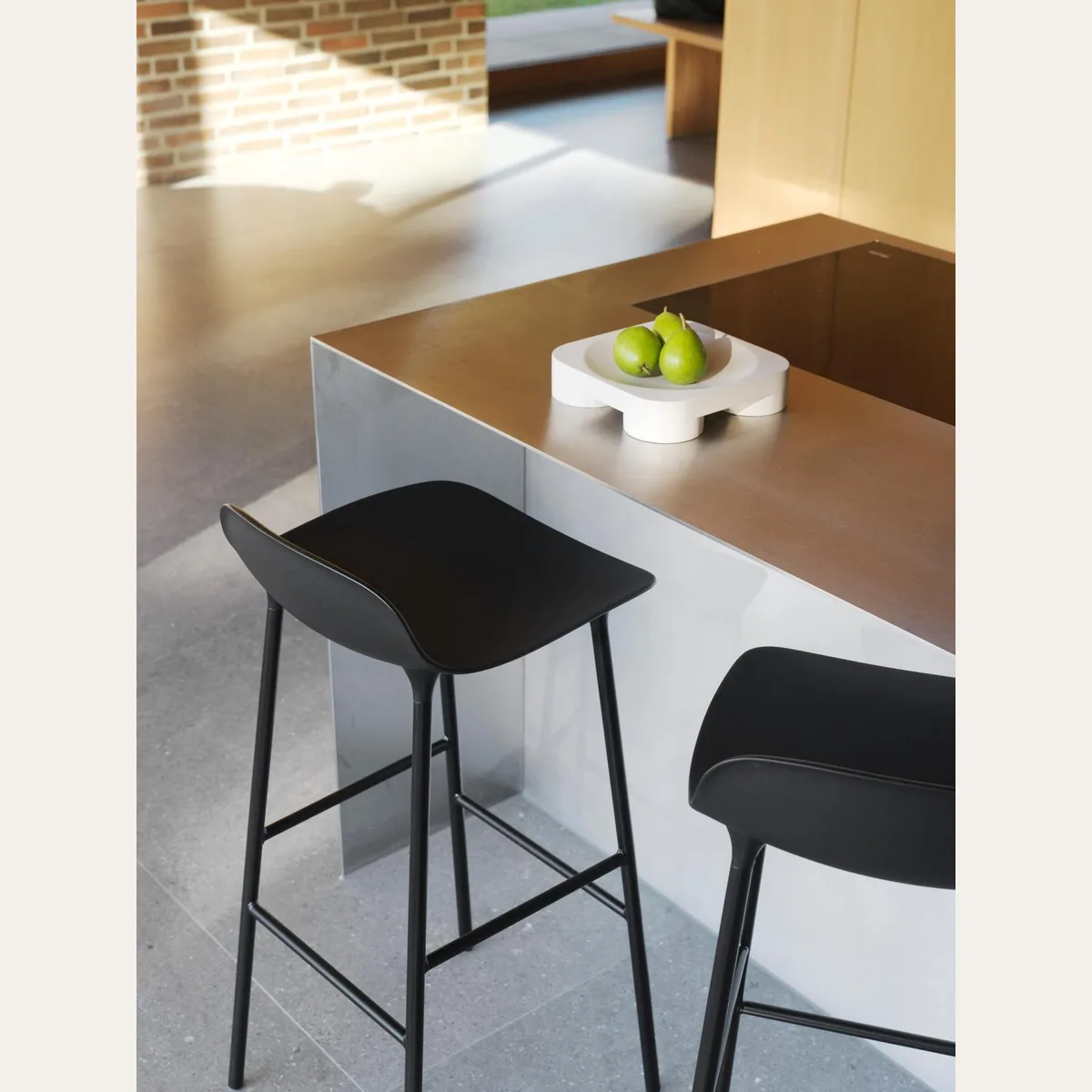 Form Barstool 65 cm Steel