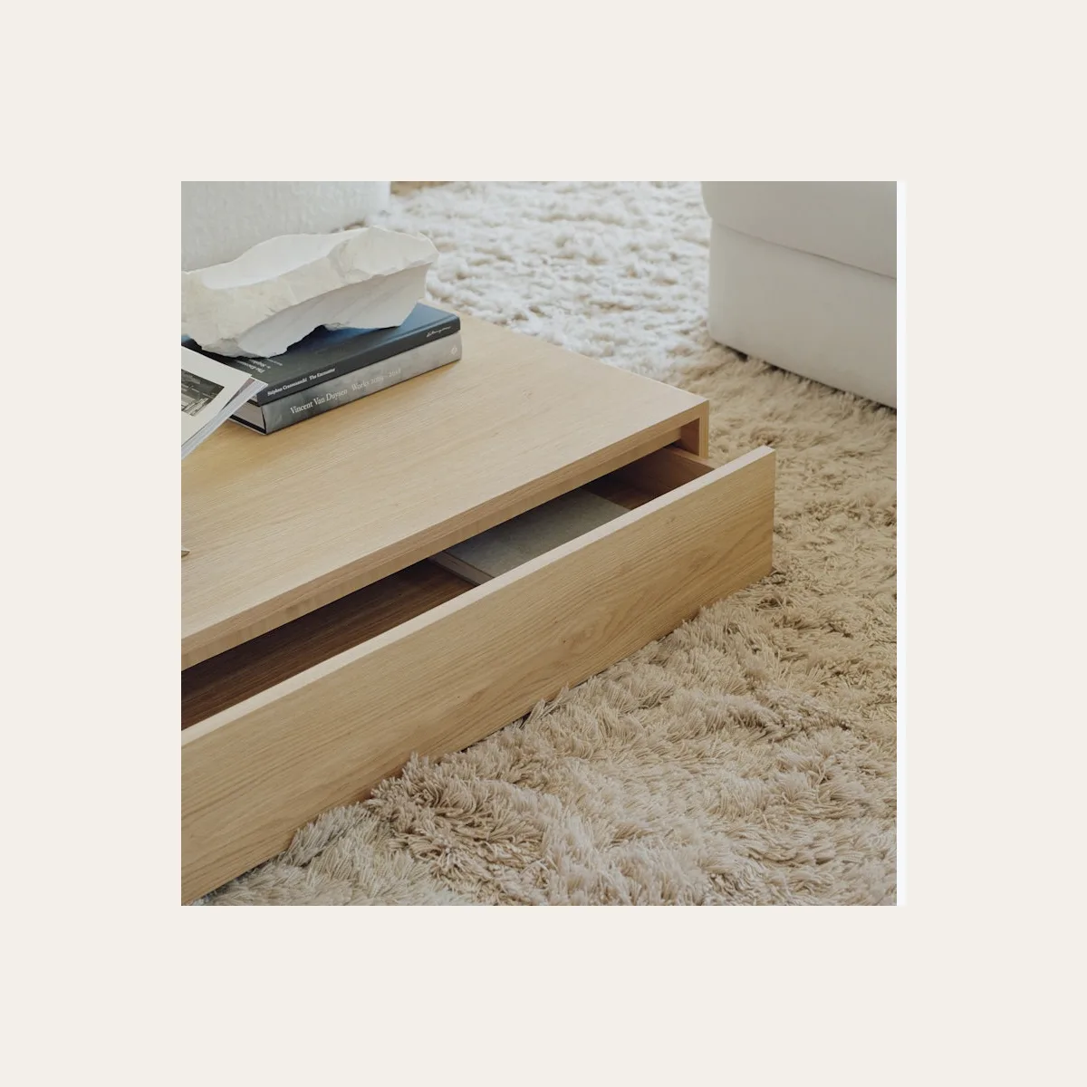 Mass Coffee Table w. Drawer