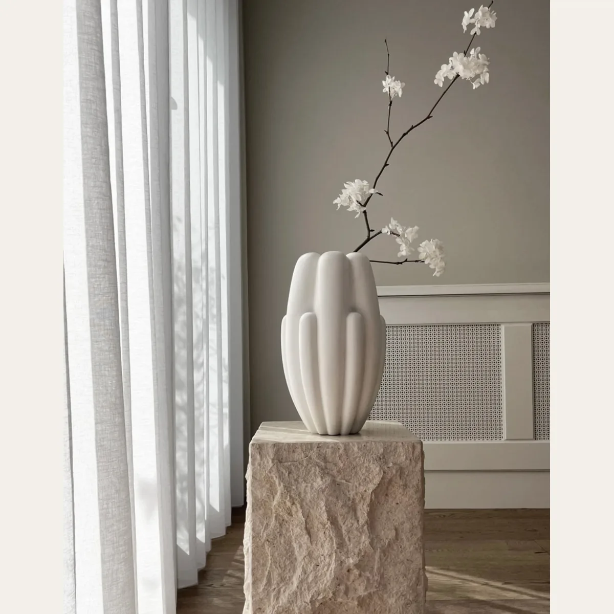 Bloom Vase Slim, Mini - Bone White